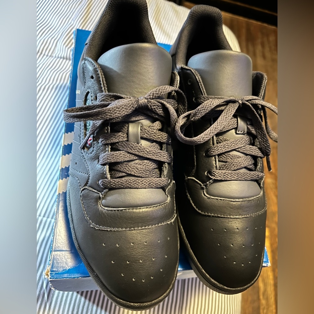 #Exclusive #Yeezy #PowerPhase #Calabasas #Size 11 #WithBox #GreatCondition